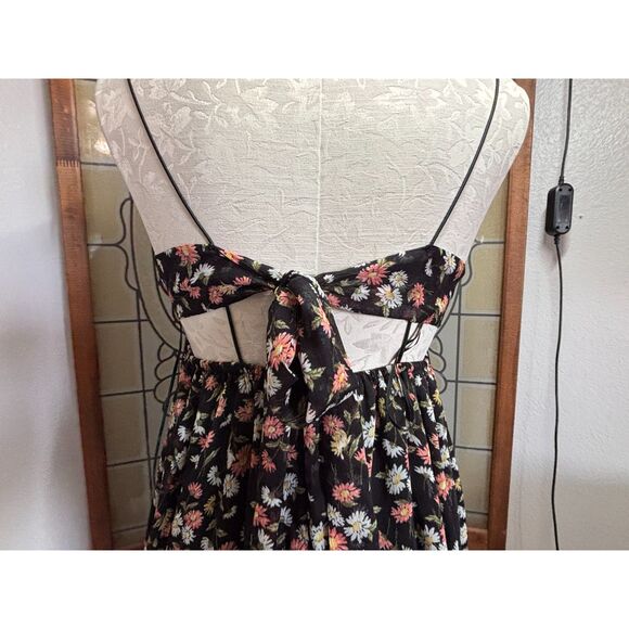 RSQ Black Floral Spaghetti Strap Tie Back Mini Y2K Coquette Boho Dress Size M - Picture 7 of 13
